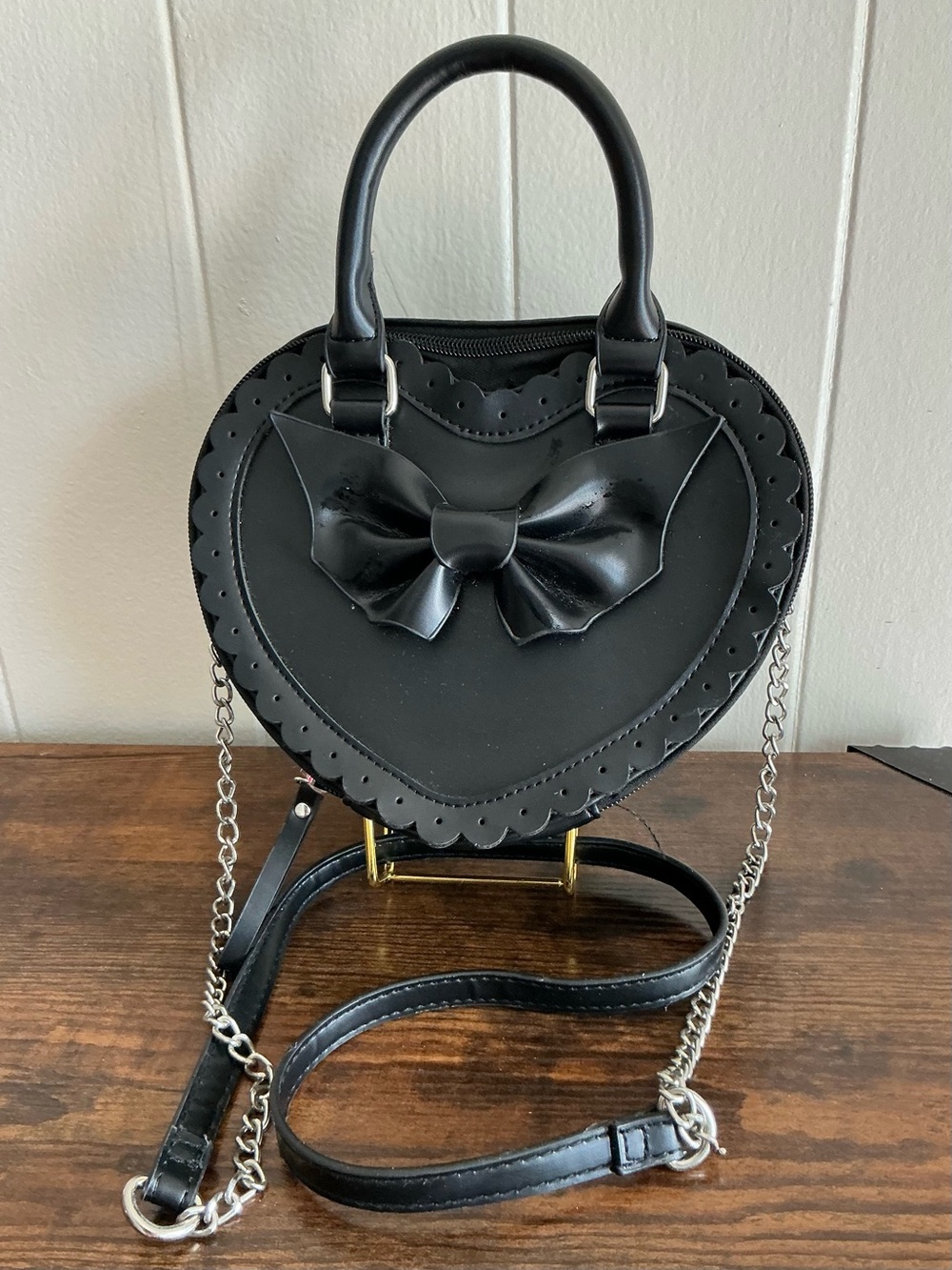 Rare Out Of Stock Bioworld Black Hot Topic Black Lolita Heart Crossbody Bag